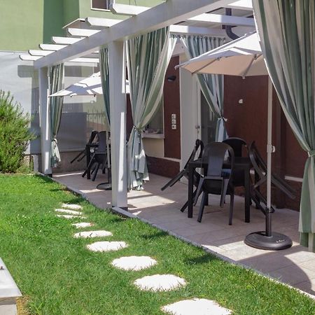 Blau Vacanze Peschiera del Garda Eksteriør bilde